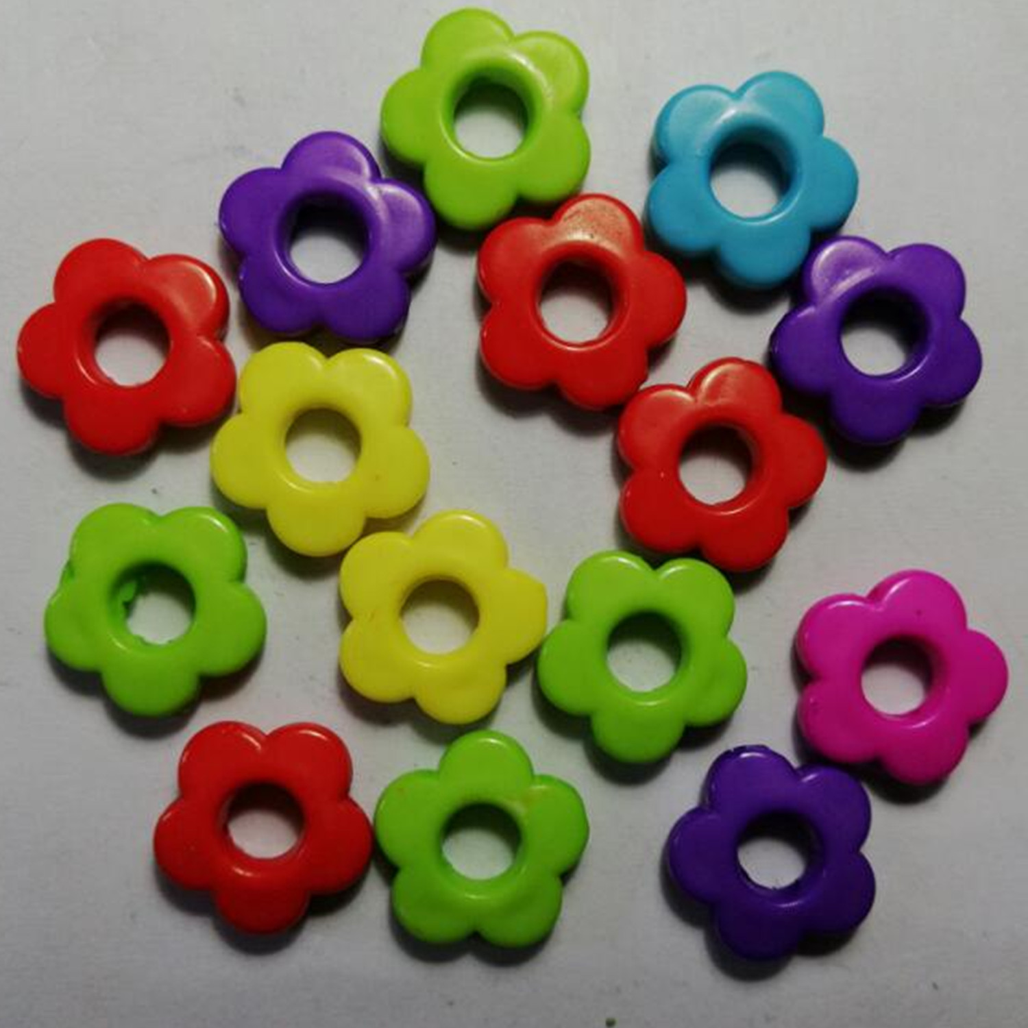 Plastic beads_SZ355